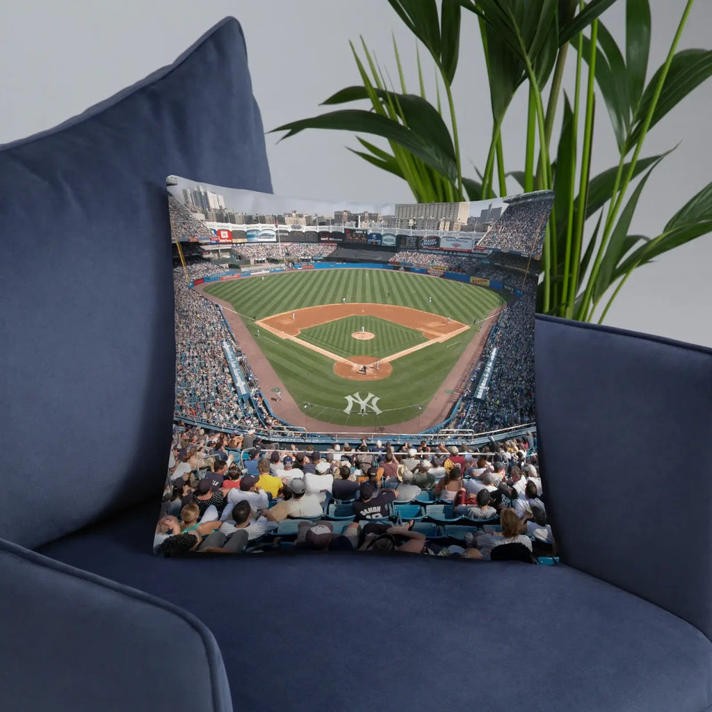 New York Yankees Pillow- Legacy of the Bronx - Stadium Vagabond