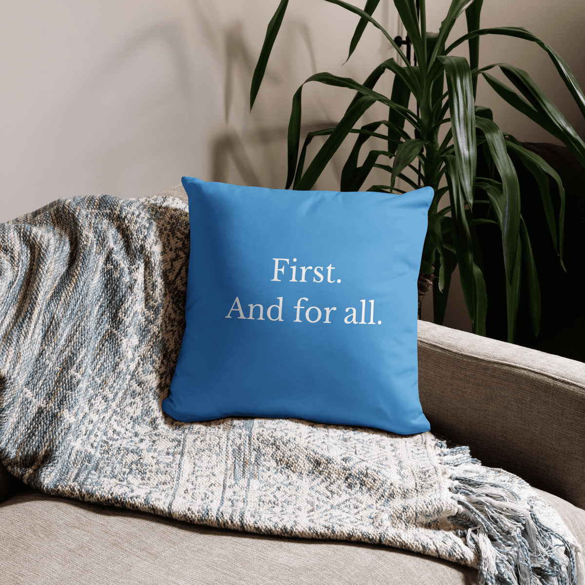CUSTOMIZABLE UNC Tar Heels Basketball Pillow - Stadium Vagabond