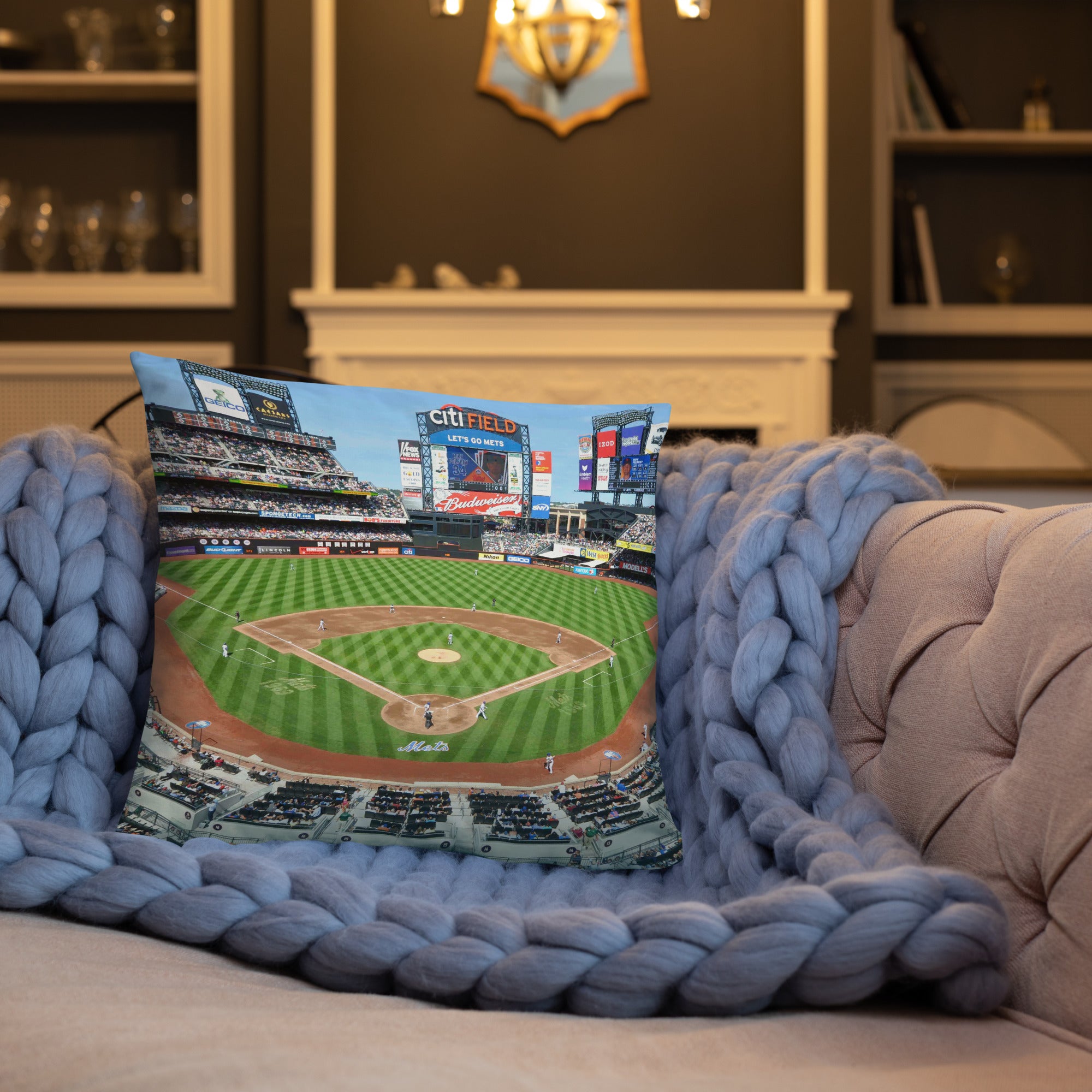 House Divided - New York Yankees and New York Mets - Stadium Vagabond
