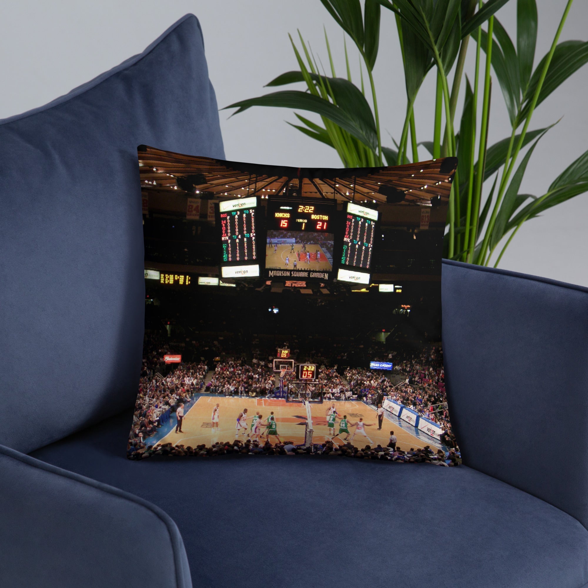 New York Knicks Pillow - NBA CHAMPS ON SCOREBOARD! - Stadium Vagabond