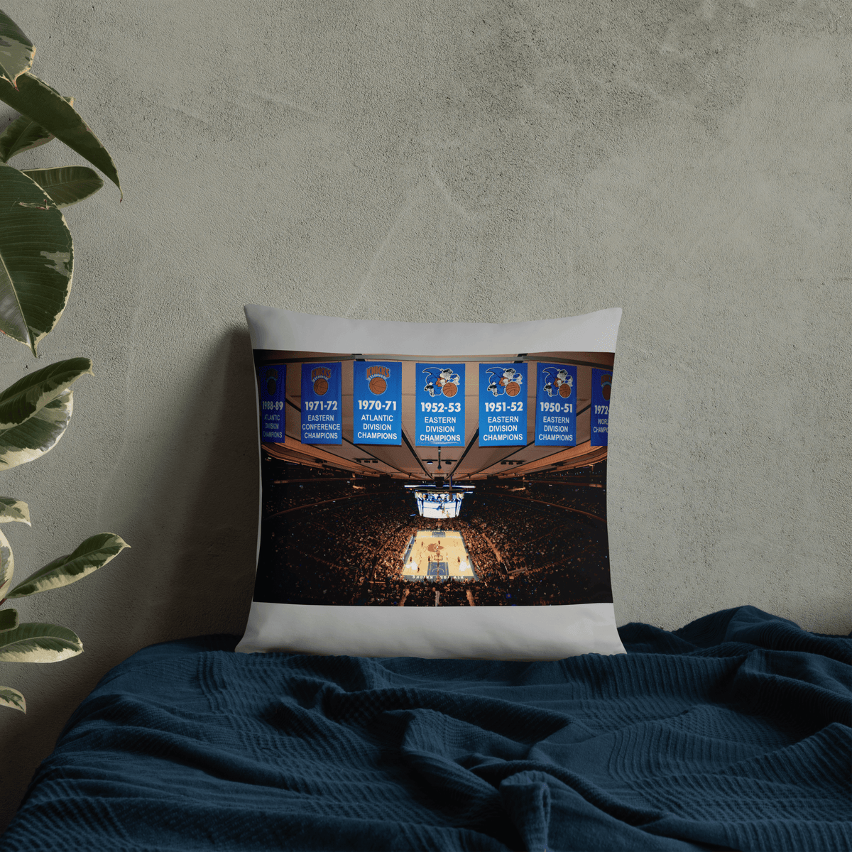 New York Knicks - Madison Square Garden Pillow - Stadium Vagabond