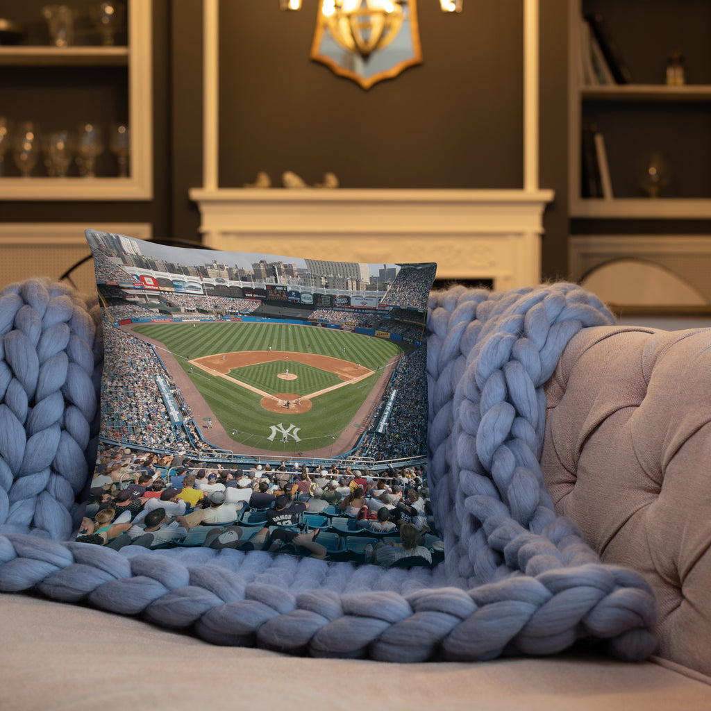 I ❤️ New York - Yankees and Jets Pillow - Stadium Vagabond