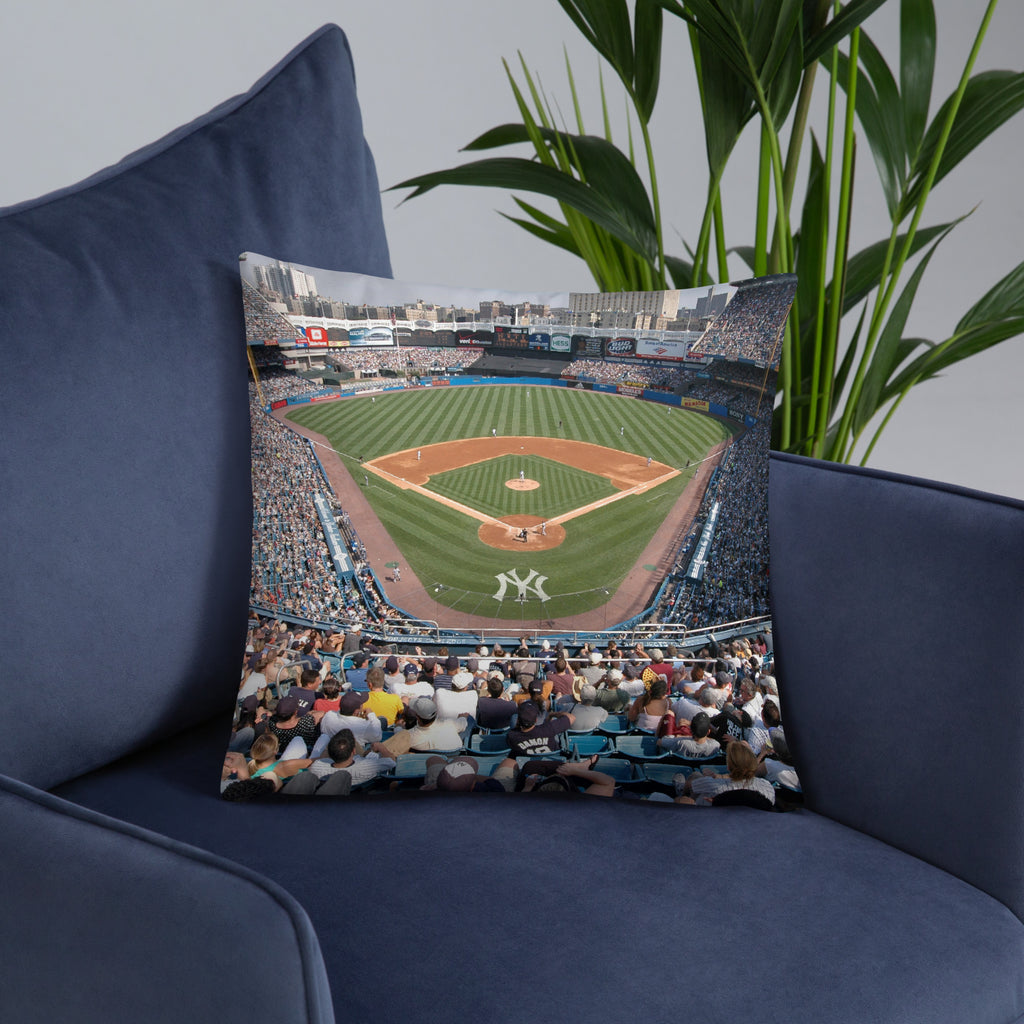 I ❤️ New York - Yankees and Jets Pillow - Stadium Vagabond