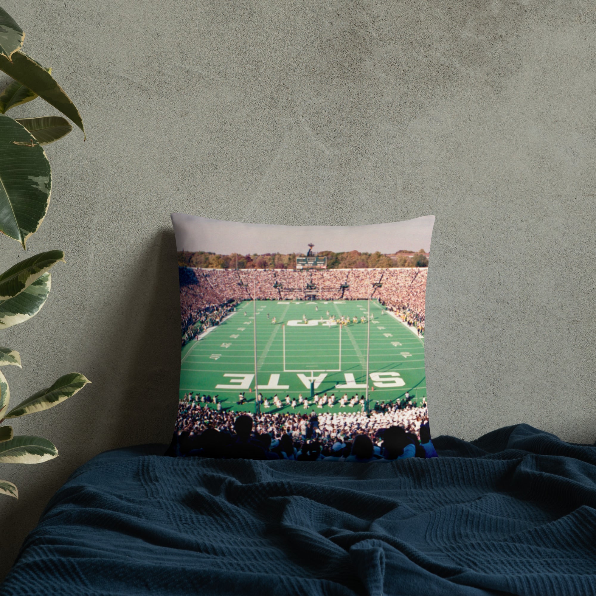 Michigan State Spartans Pillow - Stadium Vagabond
